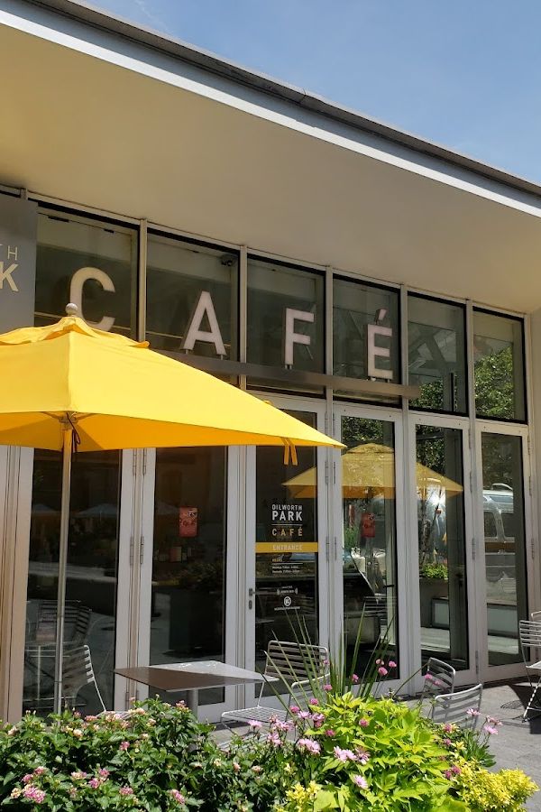 Dilworth Park Cafe and Air Grille interior