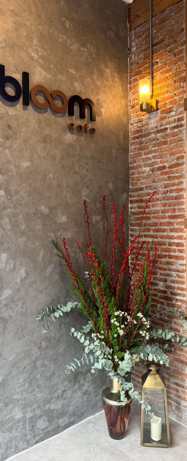 Le’ Bloom cafe interior