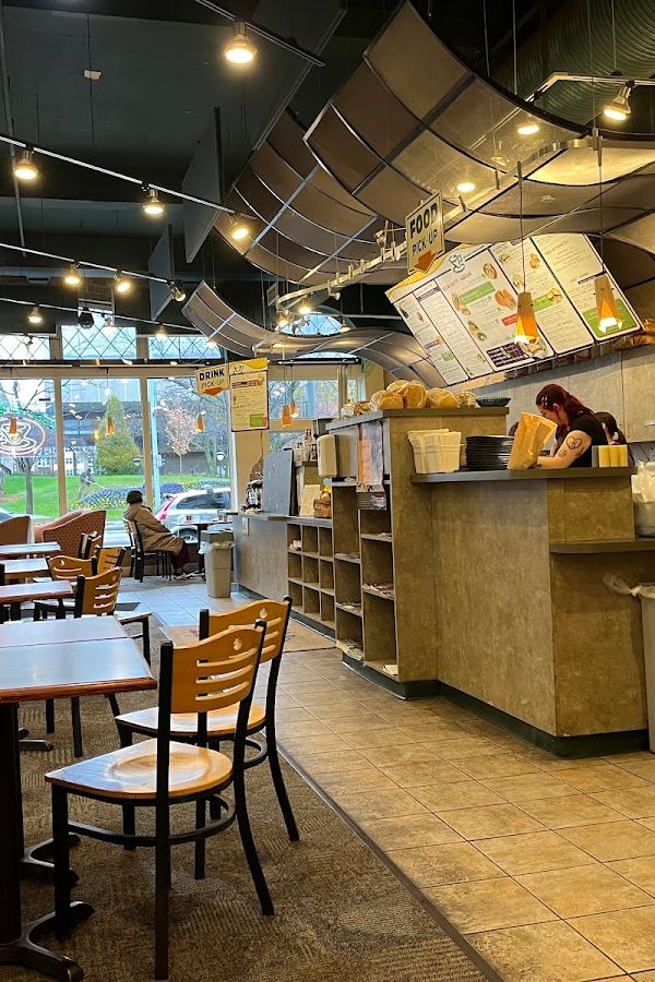 Cafe Ah-Roma interior