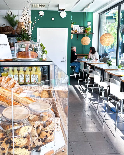 Eastside Café Gittan & Co interior