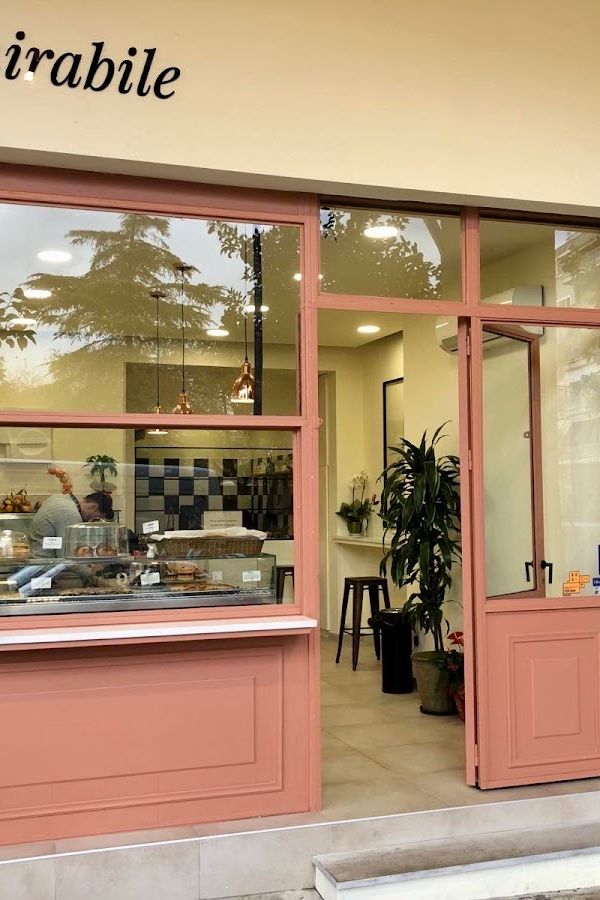 Mirabile Coffee interior