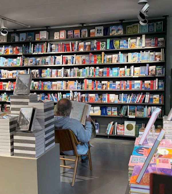 Bookmark Coffee interior