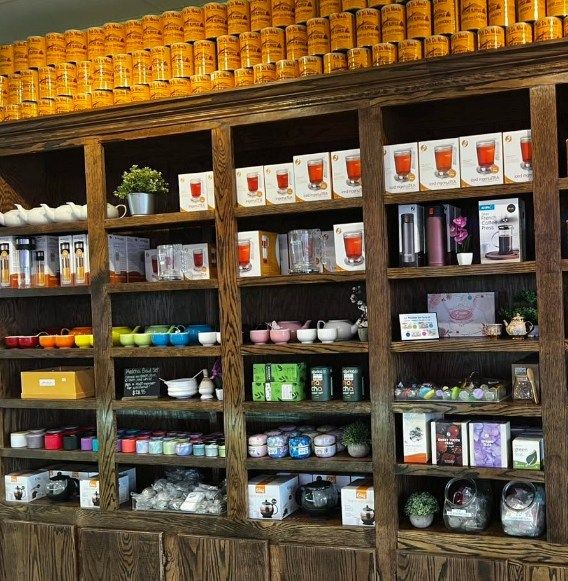 Dragonfly Tea Zone interior