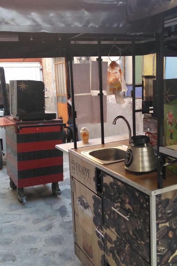 Grupo Genova Cafeteria Movil interior