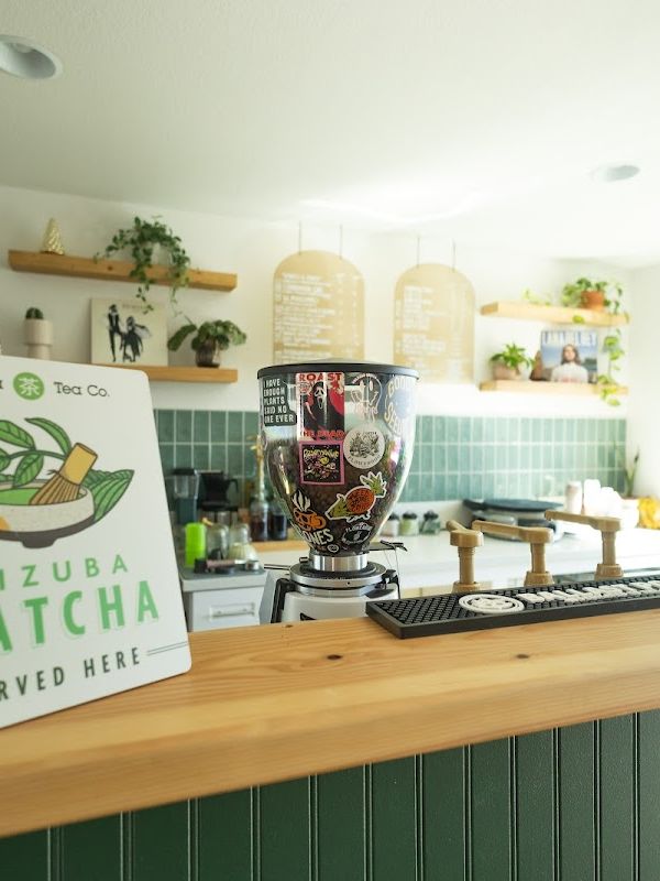 Flowerbud Coffee interior