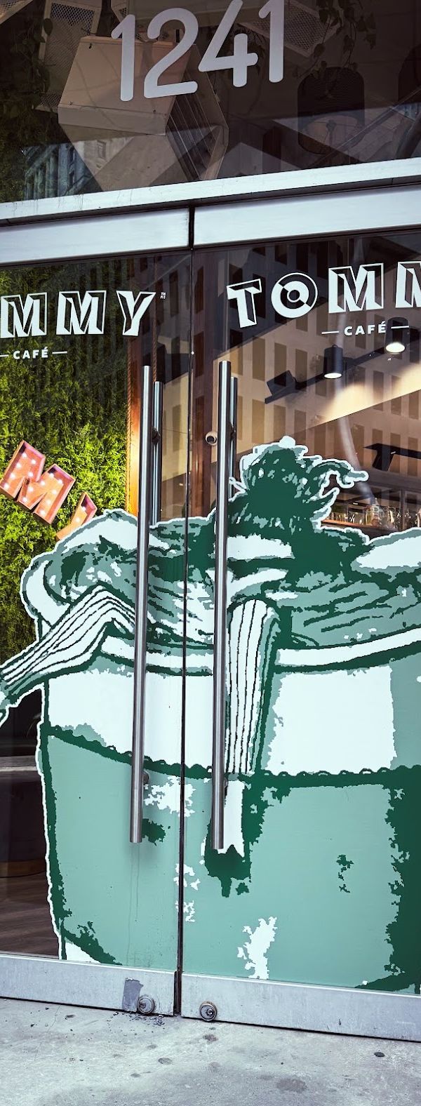 Tommy Cafe interior