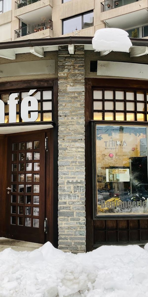 Thiwa Cafe interior