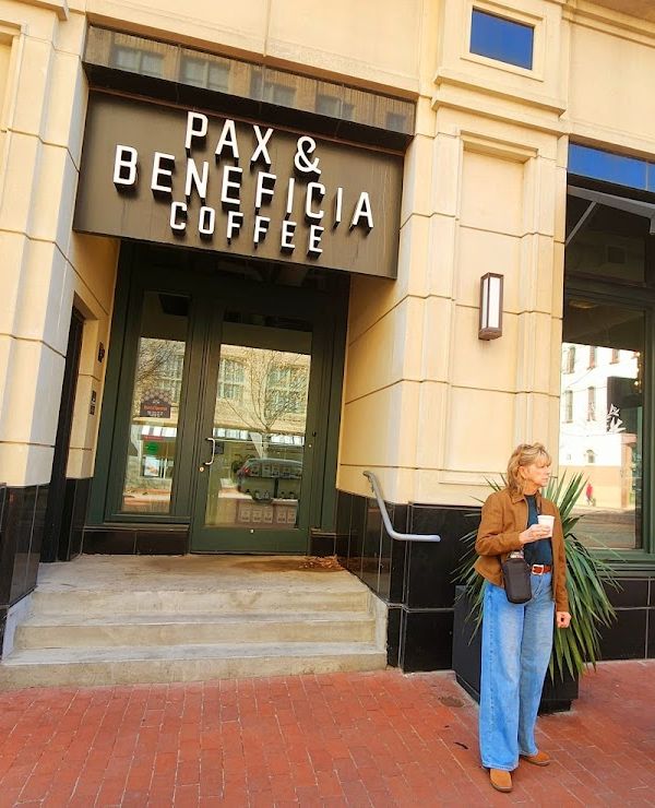 Pax & Beneficia Coffee interior