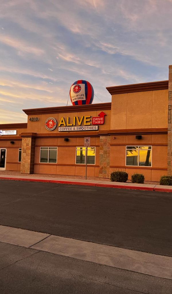 Alive Coffee and Smoothies interior