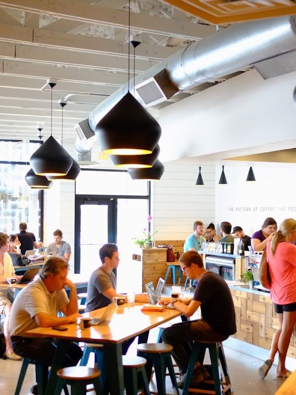 Houndstooth Coffee interior