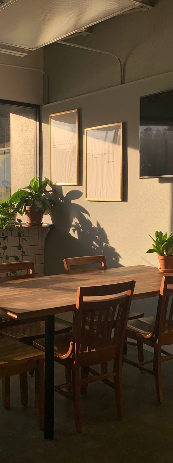 Leads Coffeehouse interior