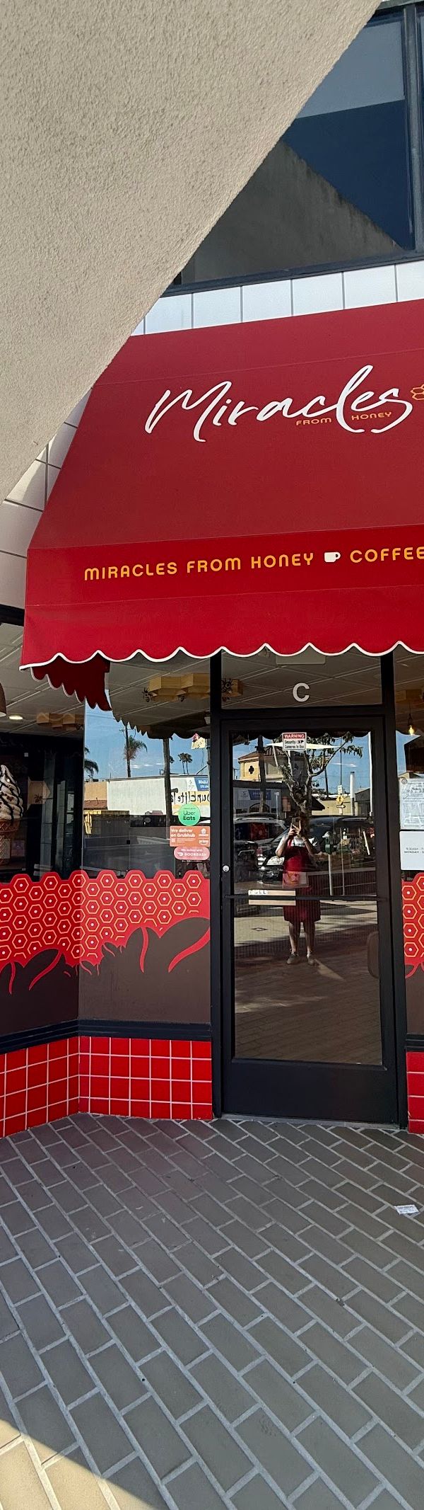 Miracles from Honey interior