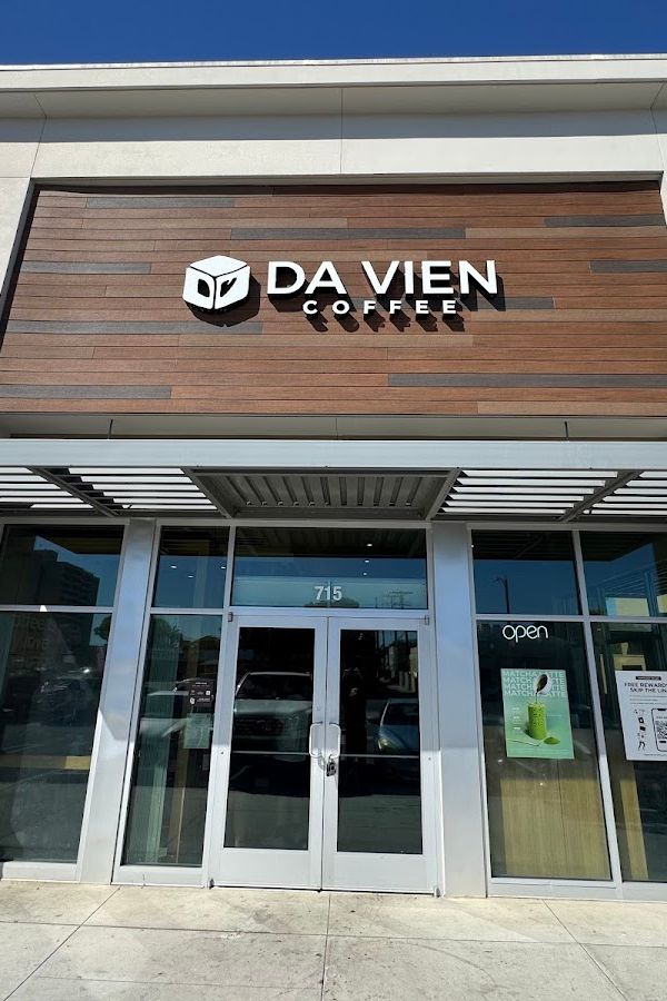 Da Vien Coffee interior