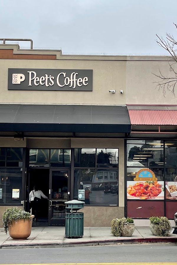 Peet's Coffee interior