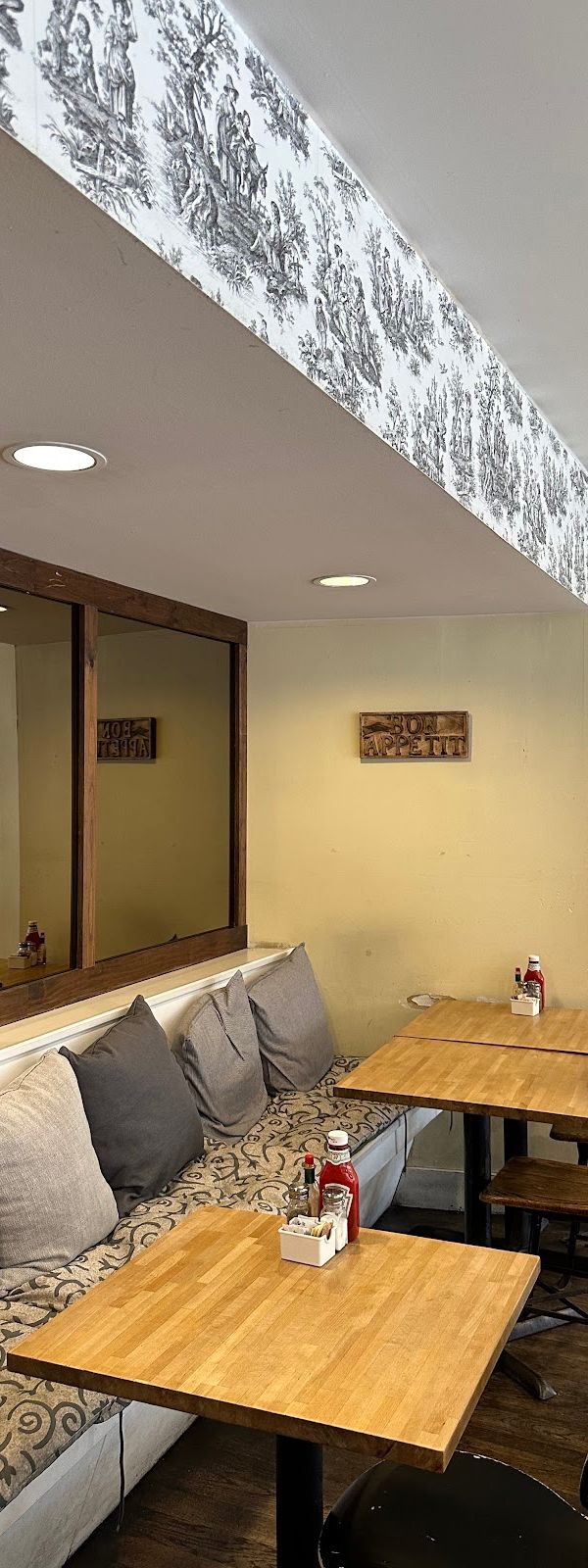 Beechwood Cafe interior