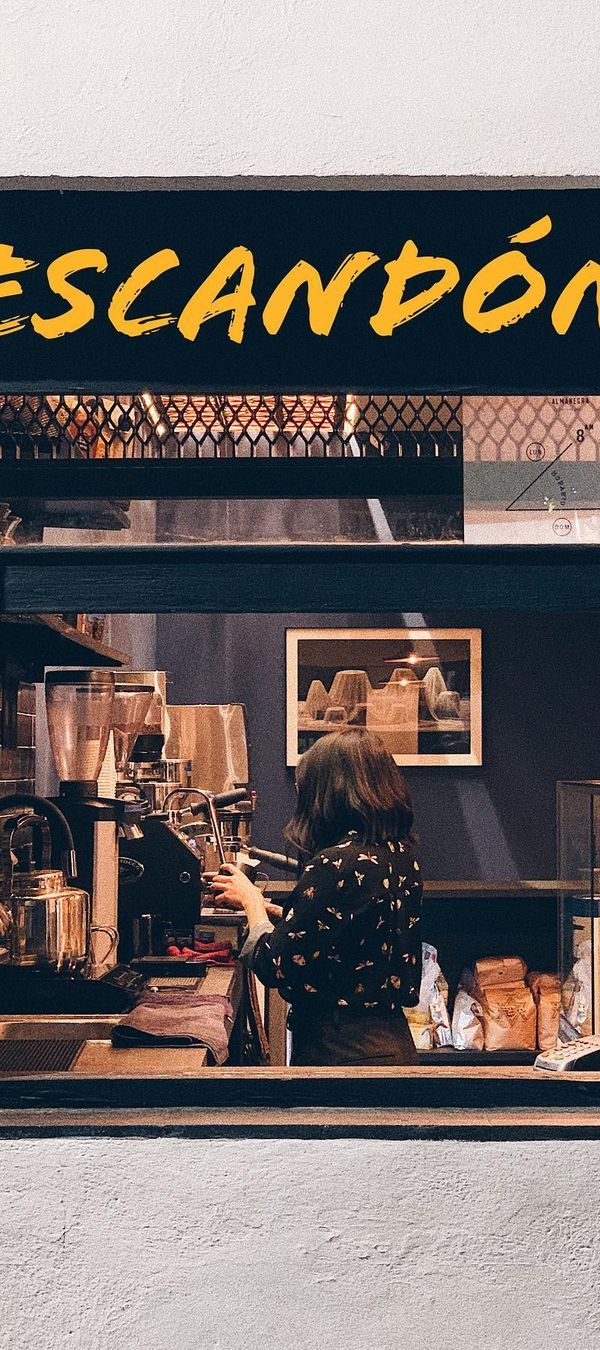 Almanegra Café interior