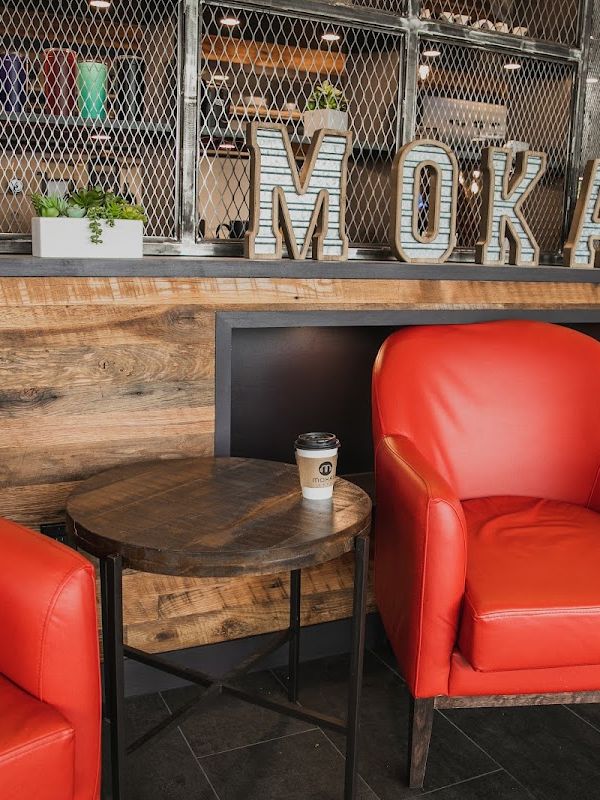 Mokas Coffee & Eatery interior