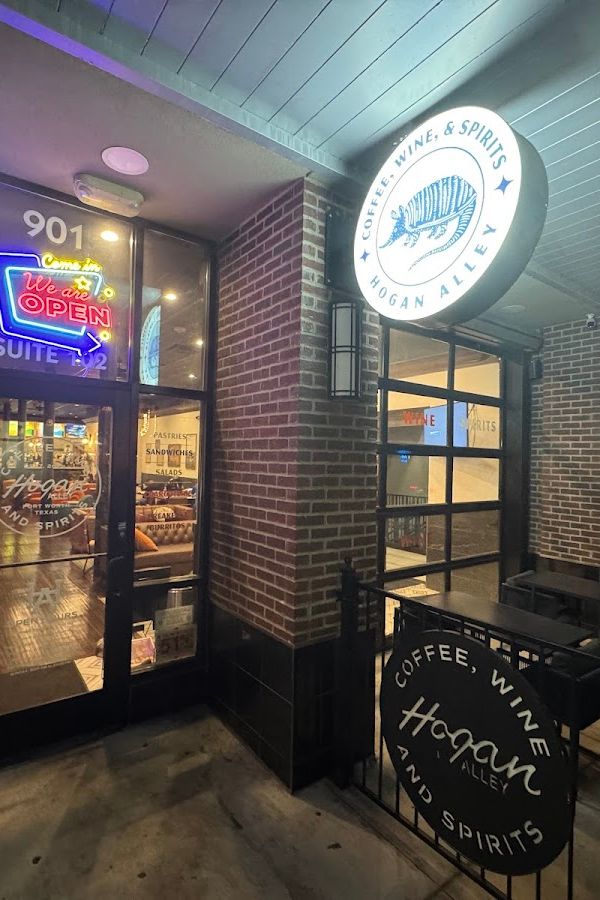 Hogan Alley interior