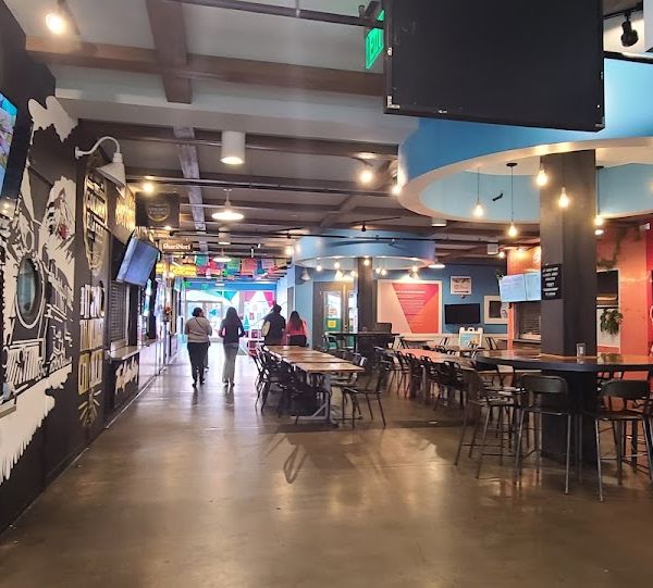 Loose Leaf Boba Company interior