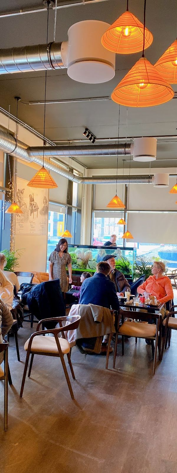 Trung Nguyen E Coffee interior