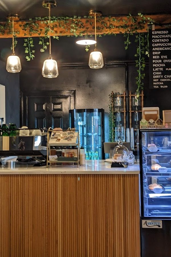 Brevede Coffee Chevy Chase interior