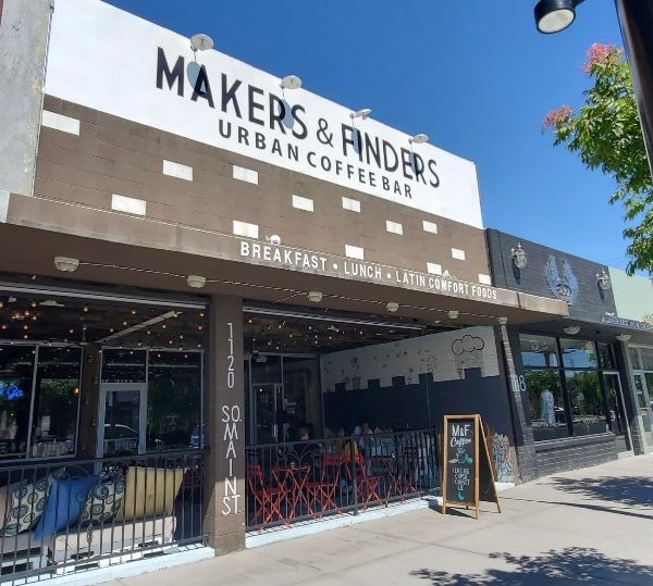 Makers & Finders Coffee interior