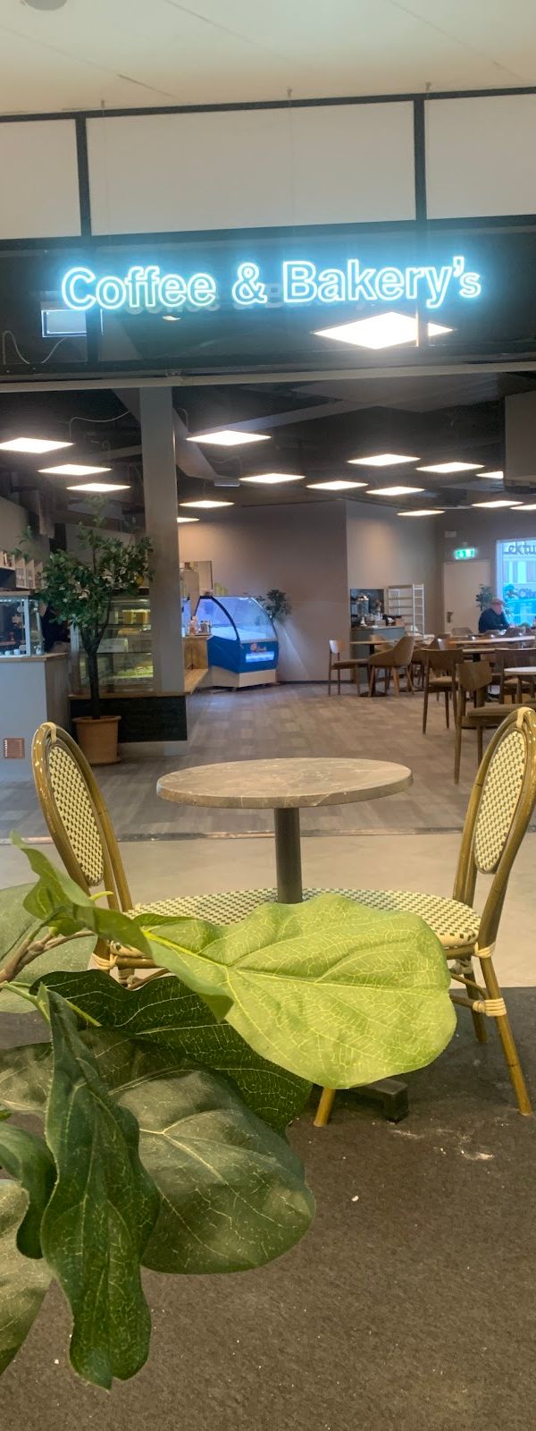 Gateau AB interior