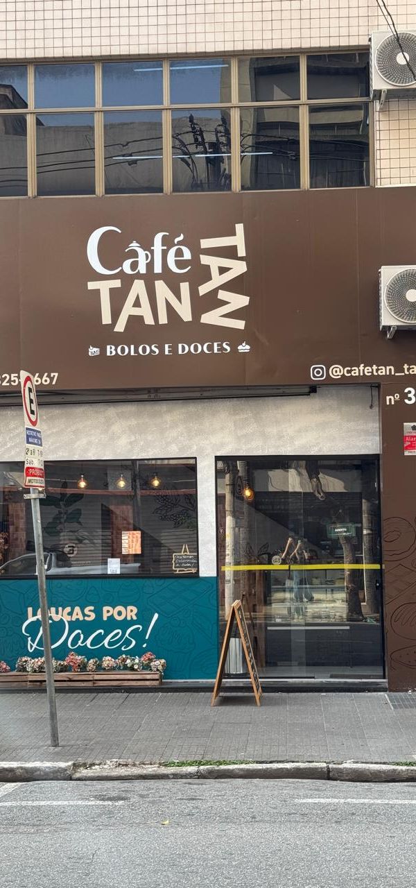 Café Tan Tan Bolos e Doces interior