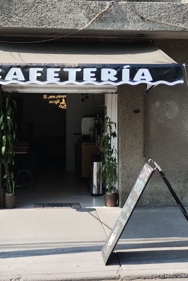 Toto café interior