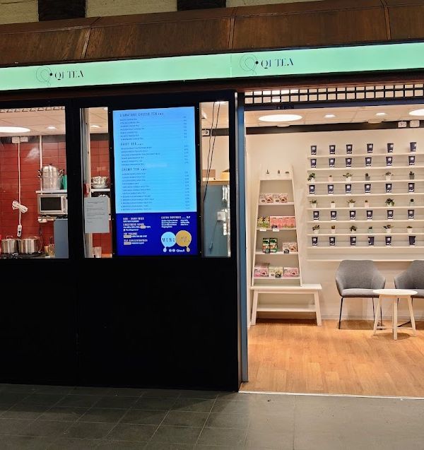 QiTea Helsinki Flagship Store interior