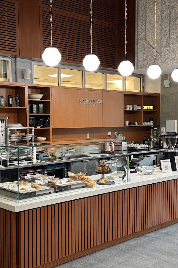 Savary Island Pie Company interior