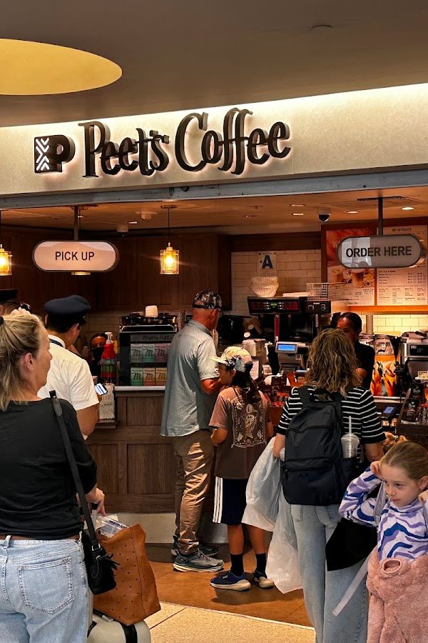 Peet's Coffee interior