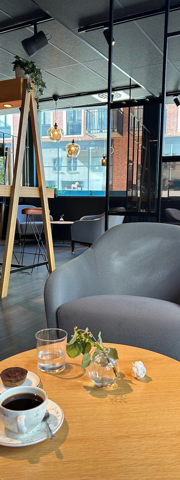 MittCafé interior
