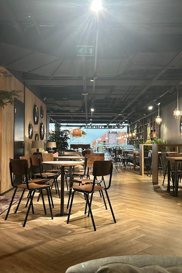 Espresso House Forum interior