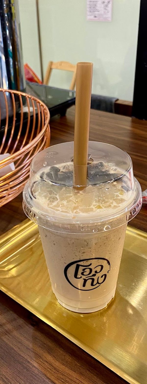 ร้านโอวทึง (สาขา life center) interior