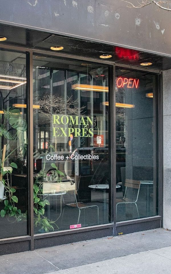 Roman Exprés Café interior