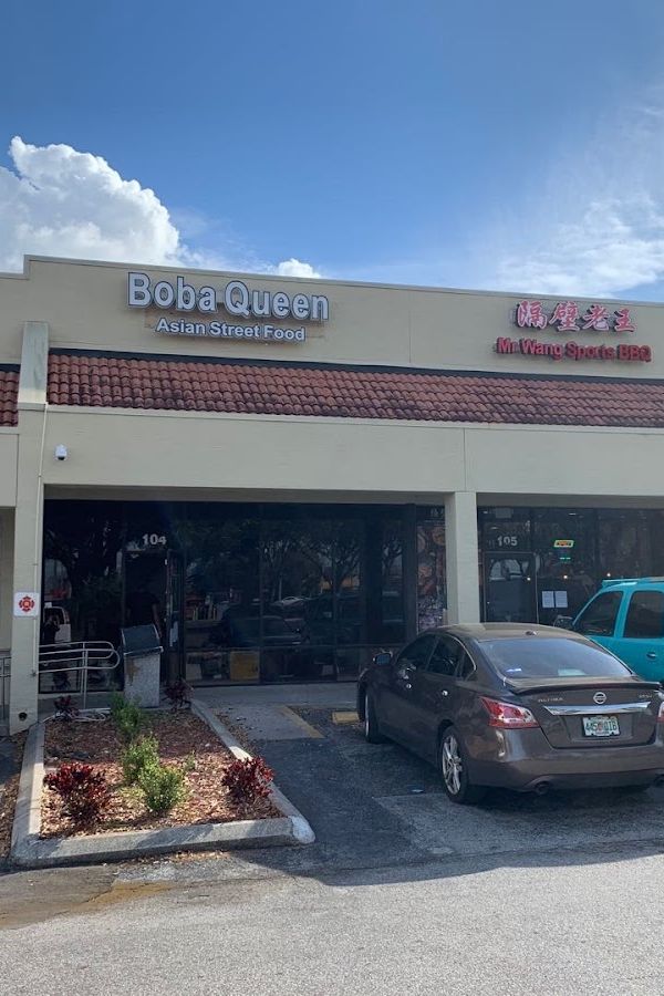 Boba Queen Orlando interior